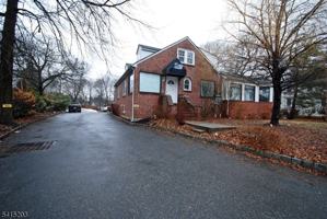 featured image of 231 S Main St