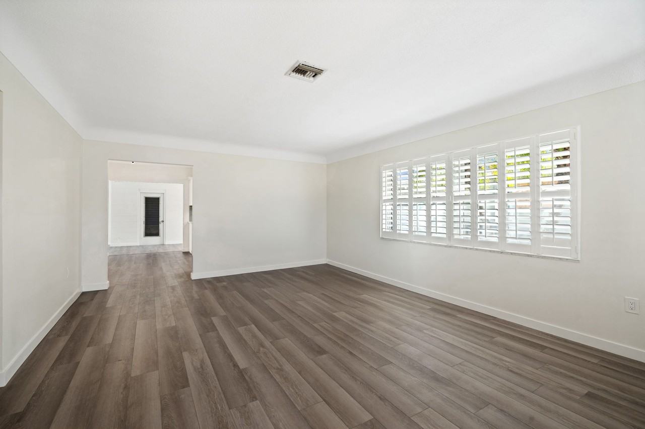 662 Villa Grande Ave S #1 - Photo 2 of 36