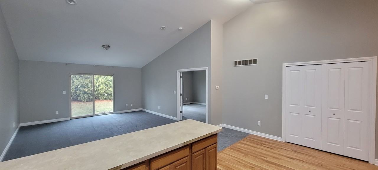 3167 E 11 Mile Rd - Photo 3 of 15