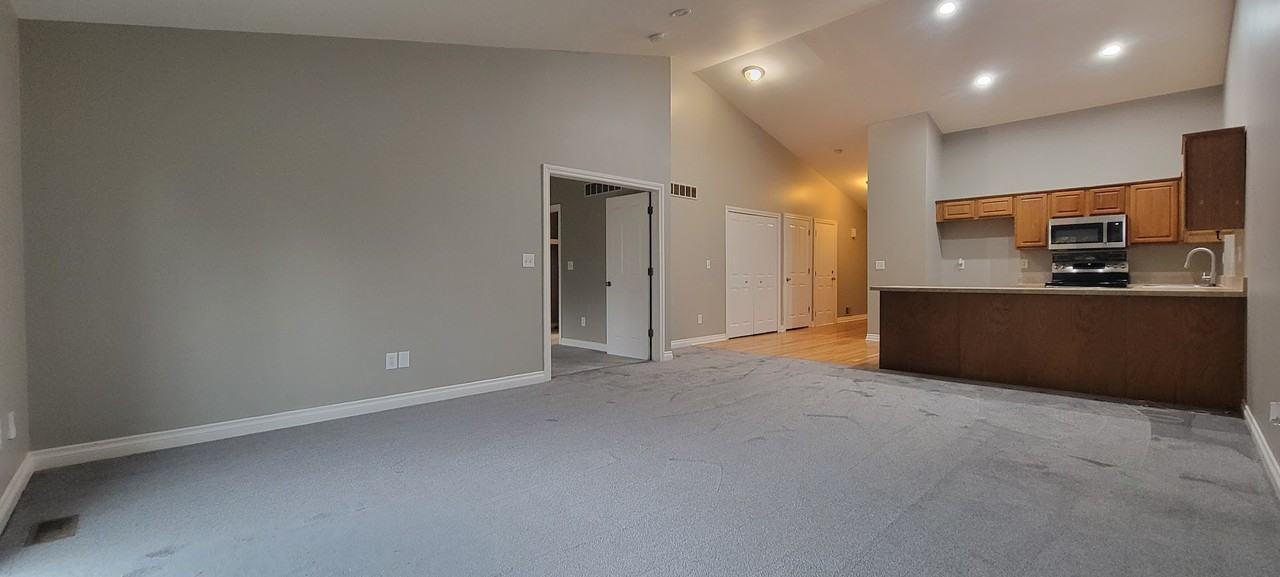 3167 E 11 Mile Rd - Photo 4 of 15