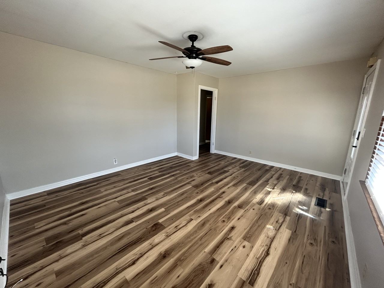 409 W Pasadena Ave #A - Photo 2 of 8