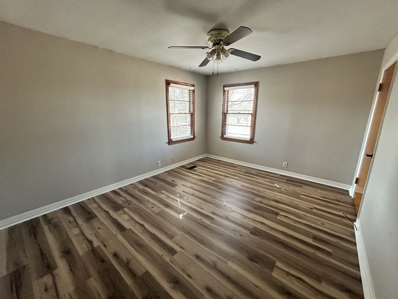 409 W Pasadena Ave #A - Photo 6 of 8