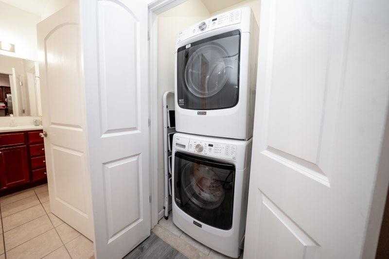 5903 Jefferson St #302 - Photo 6 of 8