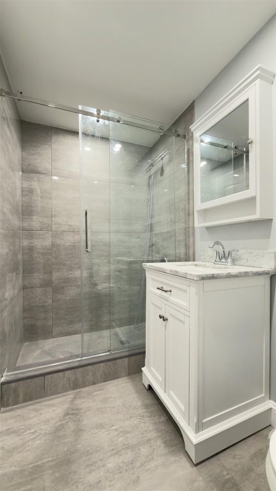 137 41st St #1 - Photo 6 of 15