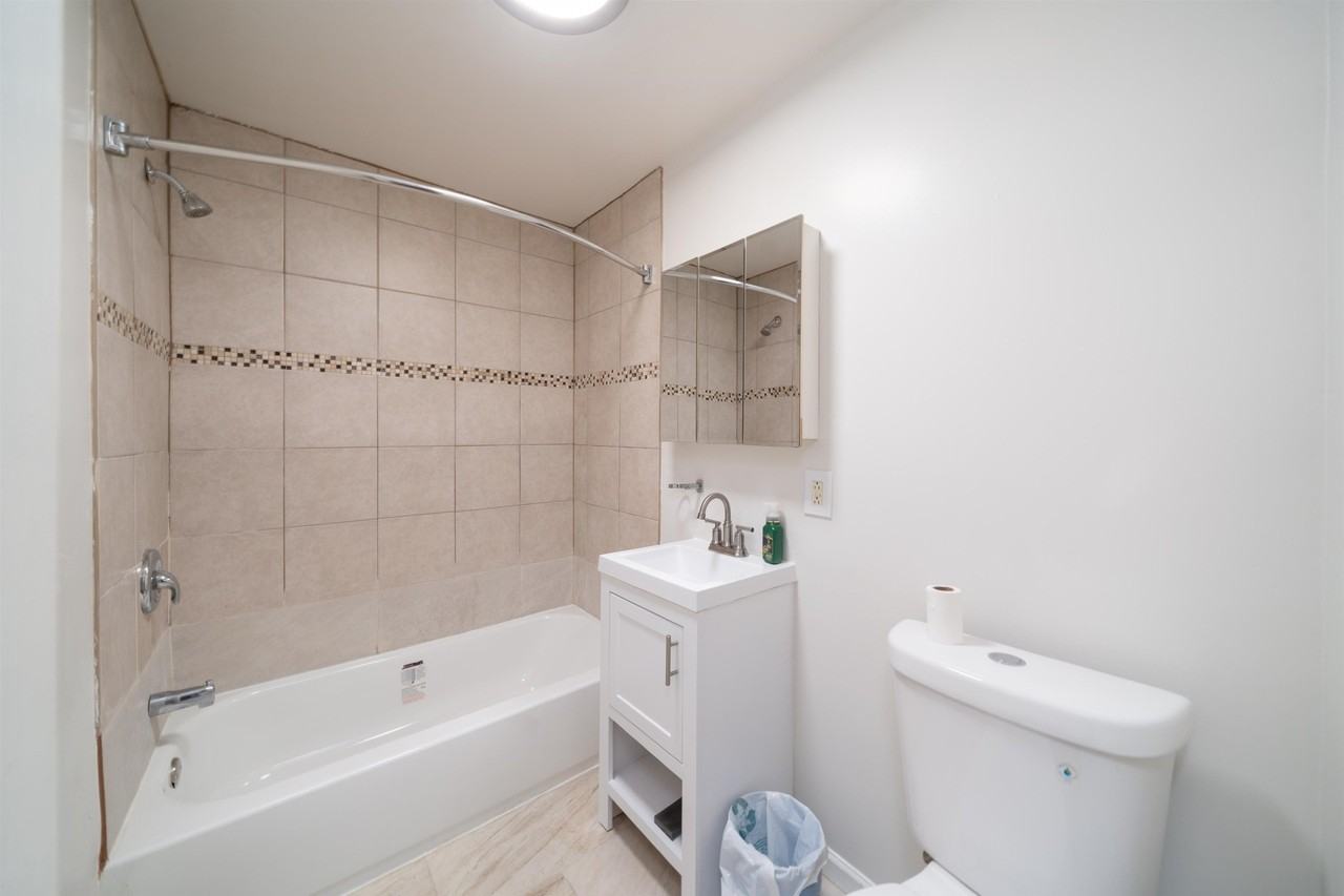 365 Claremont Ave #1 - Photo 6 of 18