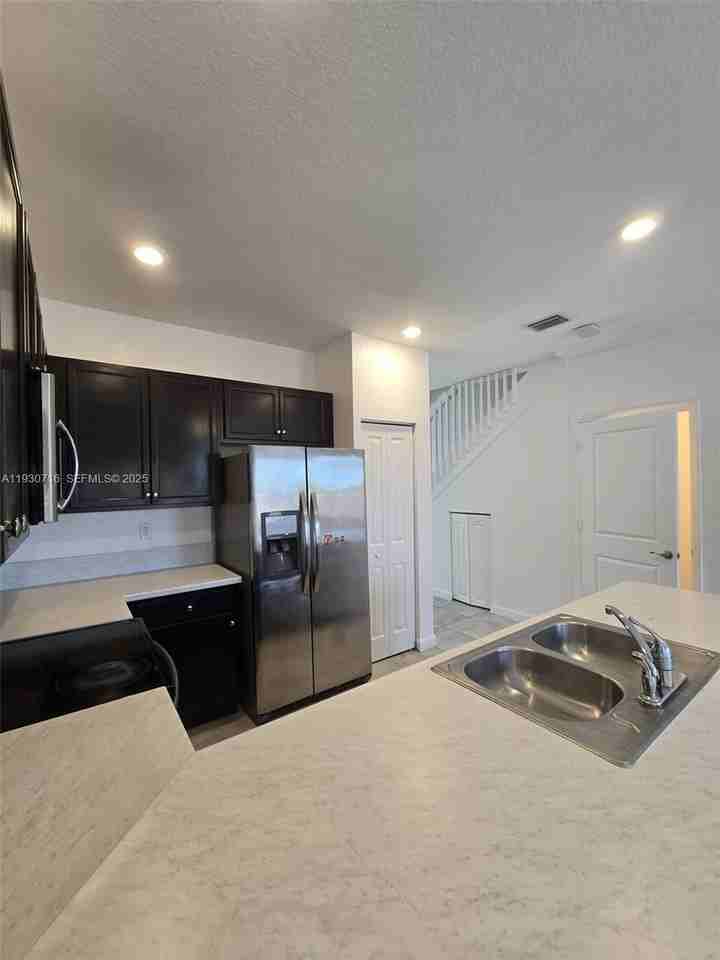 24839 Sw 113th Pl - Photo 3 of 8