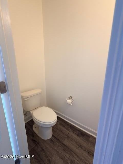 404 Vandemere Ct - Photo 2 of 17