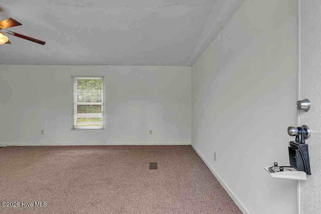 2919 Kinston Hwy - Photo 4 of 21