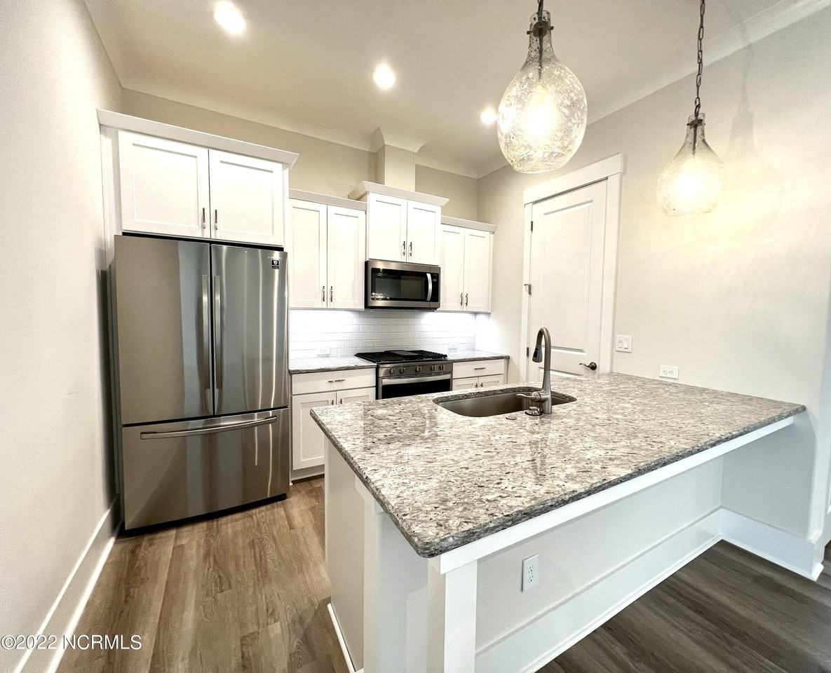 4442 Bannock Cir - Photo 5 of 15