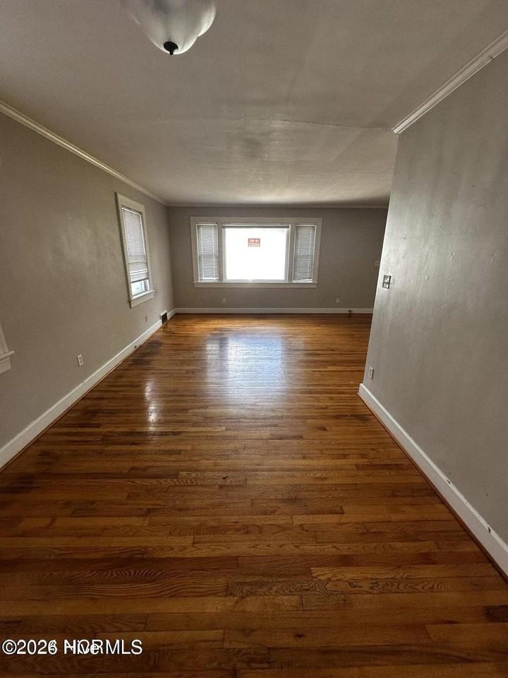 702 E 3rd St - Photo 3 of 12