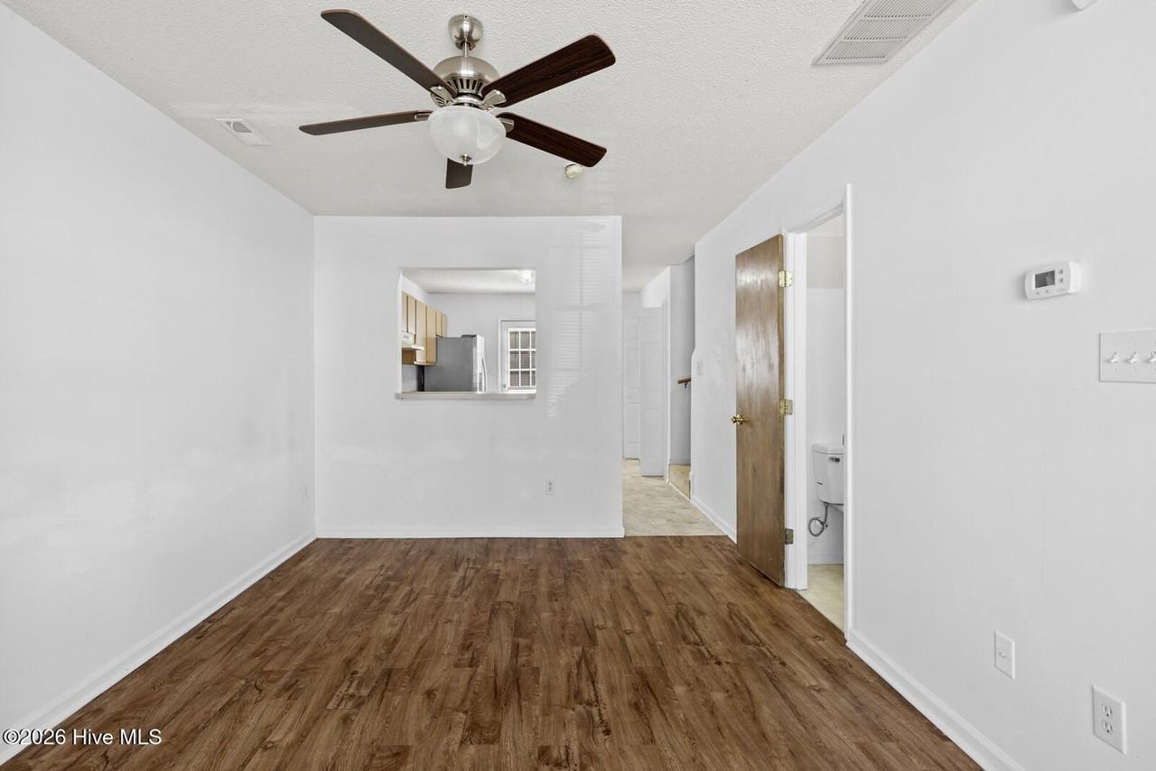 1080 W Pueblo Dr - Photo 3 of 16