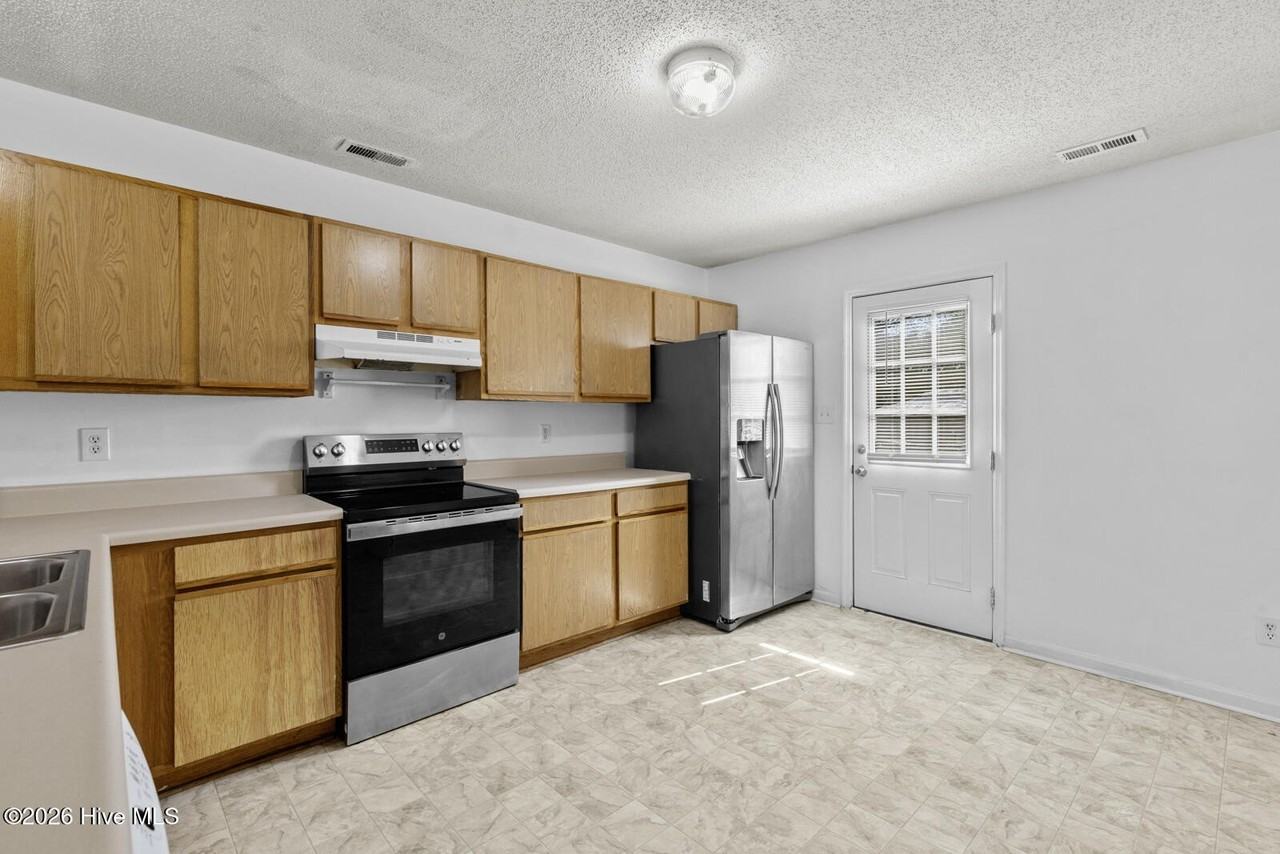 1080 W Pueblo Dr - Photo 5 of 16