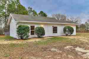 featured image of 3621 Munich Dr