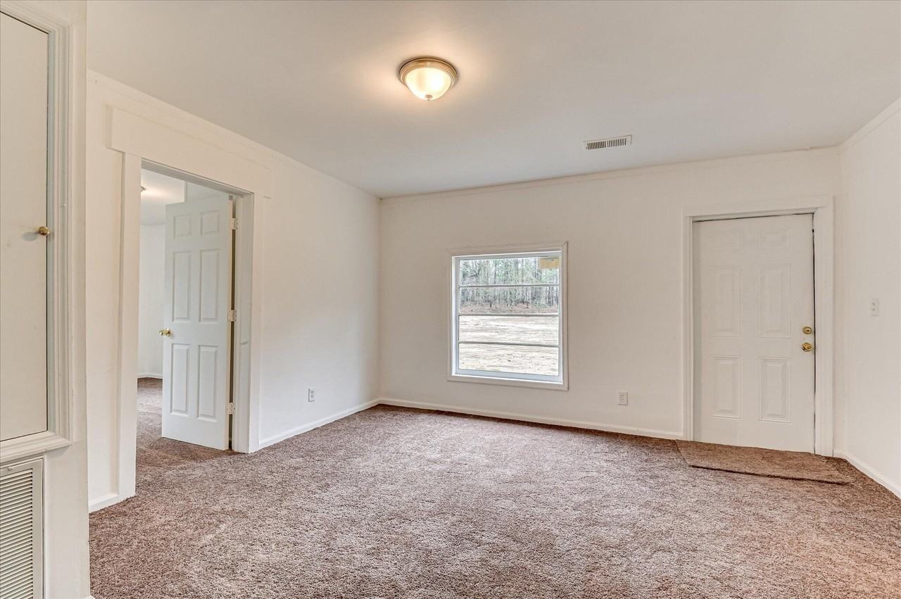 3621 Munich Dr - Photo 5 of 30