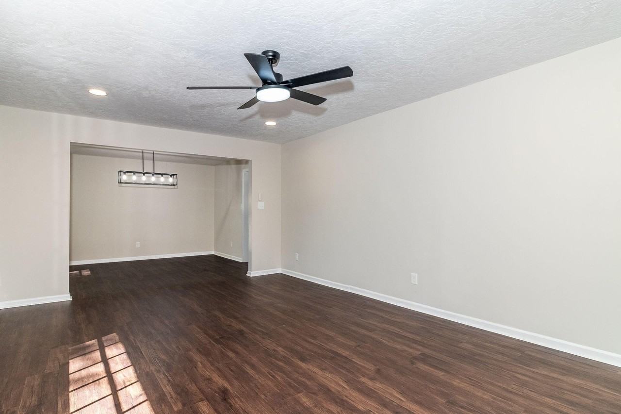 4375 Lake Idylwilde Dr - Photo 7 of 50