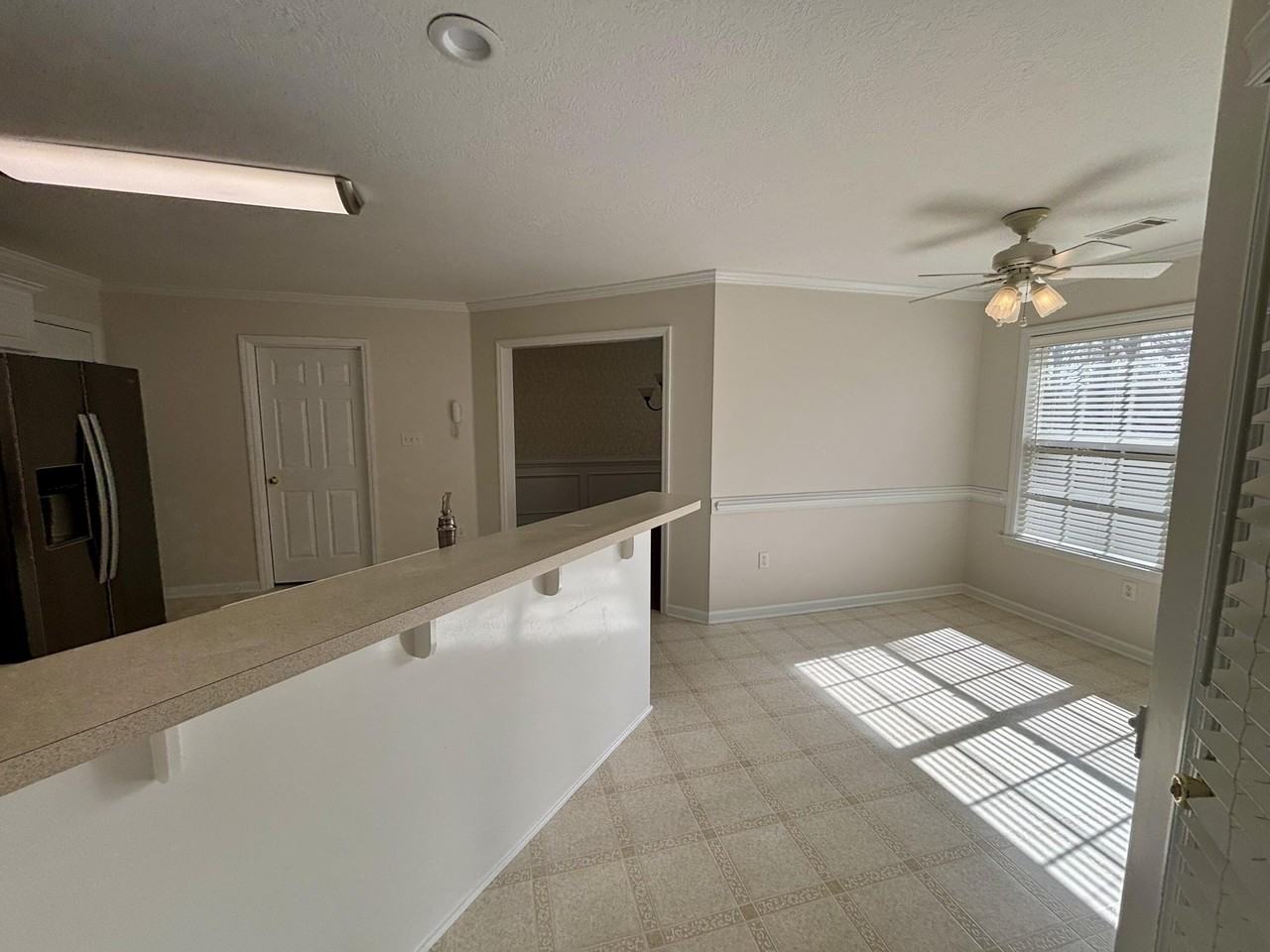 389 Sandleton Way - Photo 5 of 25