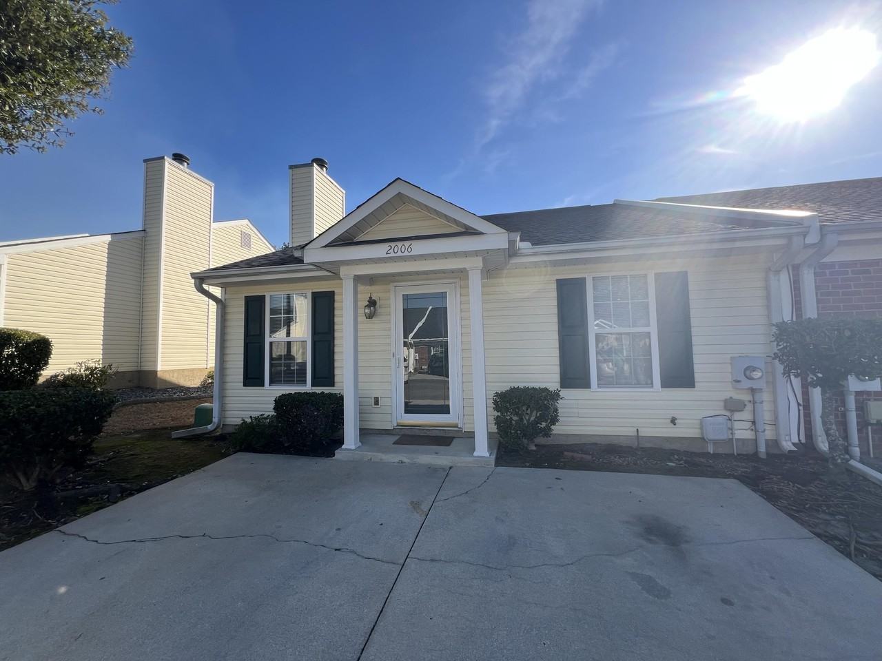 2006 Hopetown Dr - Photo 3 of 31