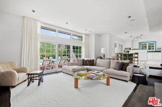 10216 Cielo Dr - Photo 3 of 8