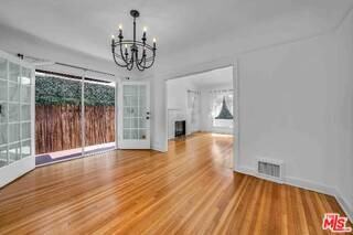 223 N Almont Dr - Photo 5 of 8