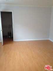 216 S Rexford Dr #201 - Photo 2 of 8