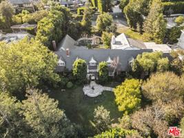 featured image of 821 N Whittier Dr