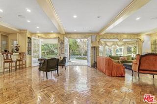 821 N Whittier Dr - Photo 6 of 8