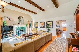 200 S Wetherly Dr - Photo 5 of 8