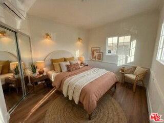 1000 S Sherbourne Dr - Photo 4 of 5