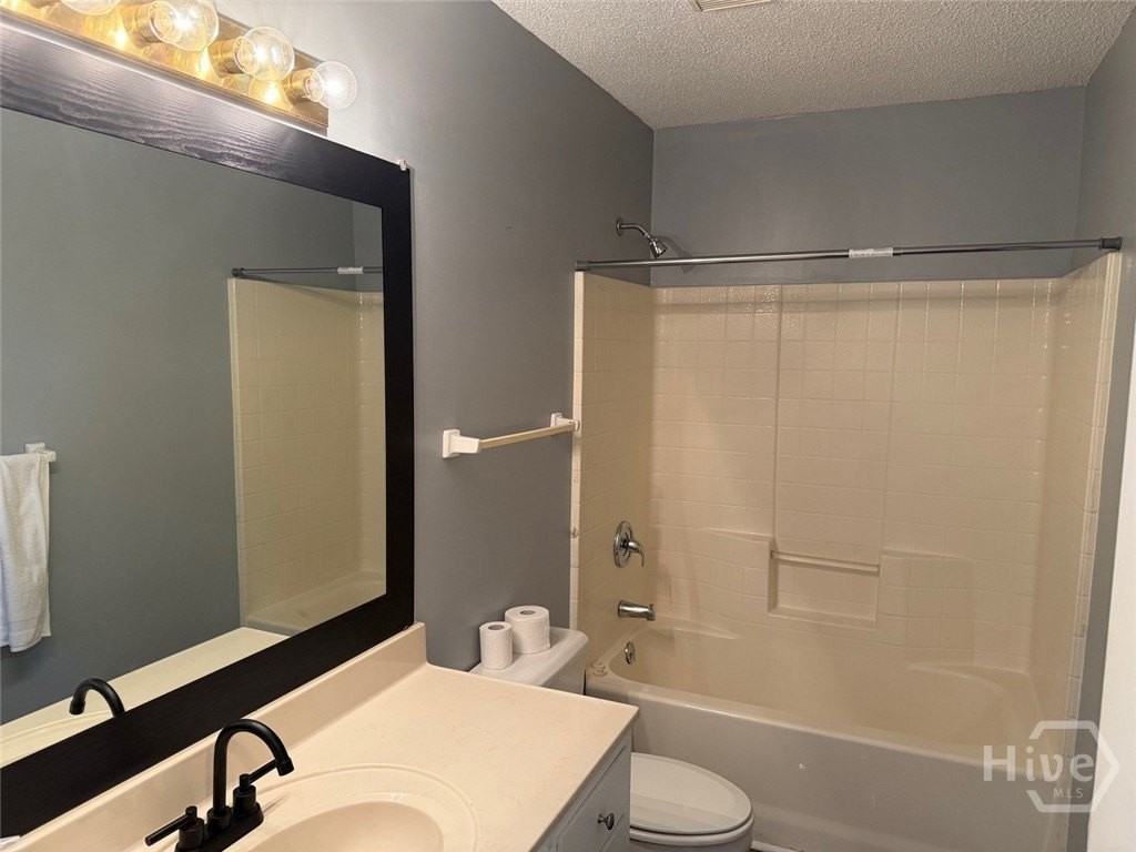 409 Georgia Ave - Photo 7 of 16