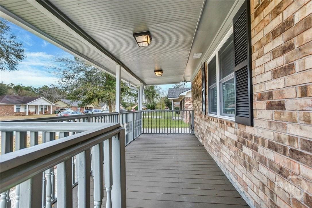 250 Garden Cir - Photo 6 of 33