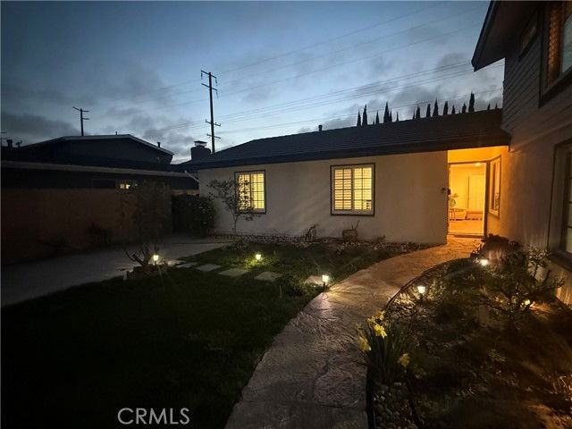 17201 Santa Isabel St - Photo 2 of 7