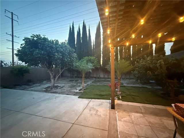 17201 Santa Isabel St - Photo 5 of 7