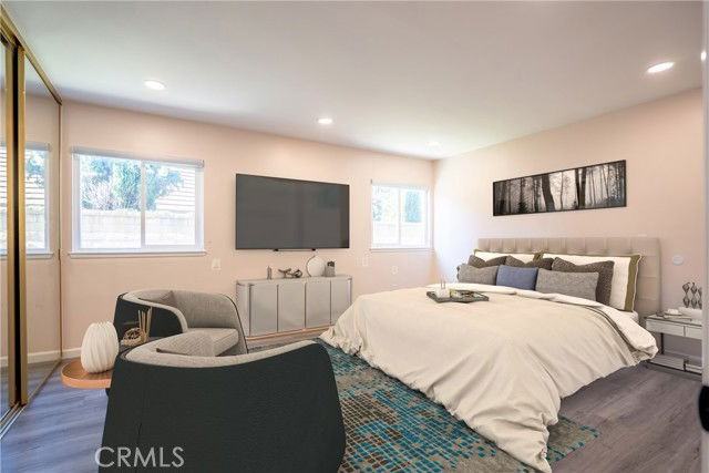 2213 Meadow Ln - Photo 3 of 7