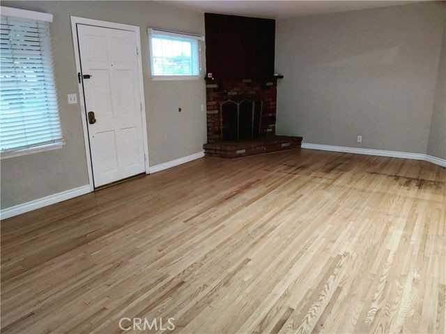 9711 Garibaldi Ave - Photo 2 of 7