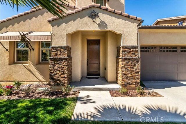 28629 Farrier Dr - Photo 2 of 8