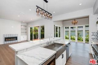 4963 Clybourn Ave - Photo 3 of 8