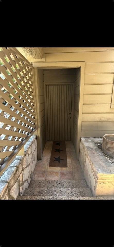 302 Riverhill Blvd - Photo 3 of 18