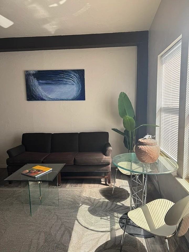 302 Riverhill Blvd - Photo 4 of 18