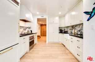 featured image of 10520 Wilshire Blvd #306