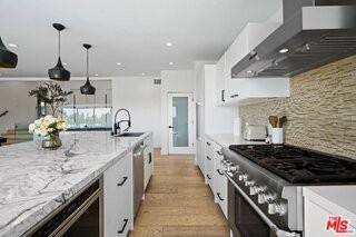 1812 Navy St - Photo 4 of 8