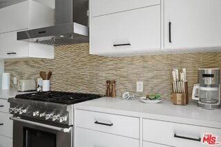 1812 Navy St - Photo 5 of 8