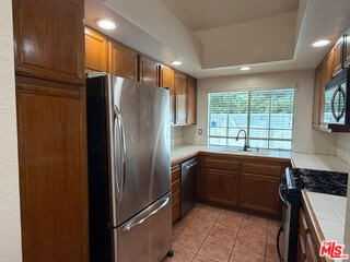 5740 Canterbury Dr - Photo 4 of 8