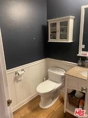 1128 22nd St #3 - Photo 7 of 8