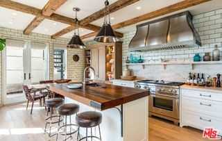 127 Hollister Ave - Photo 3 of 8