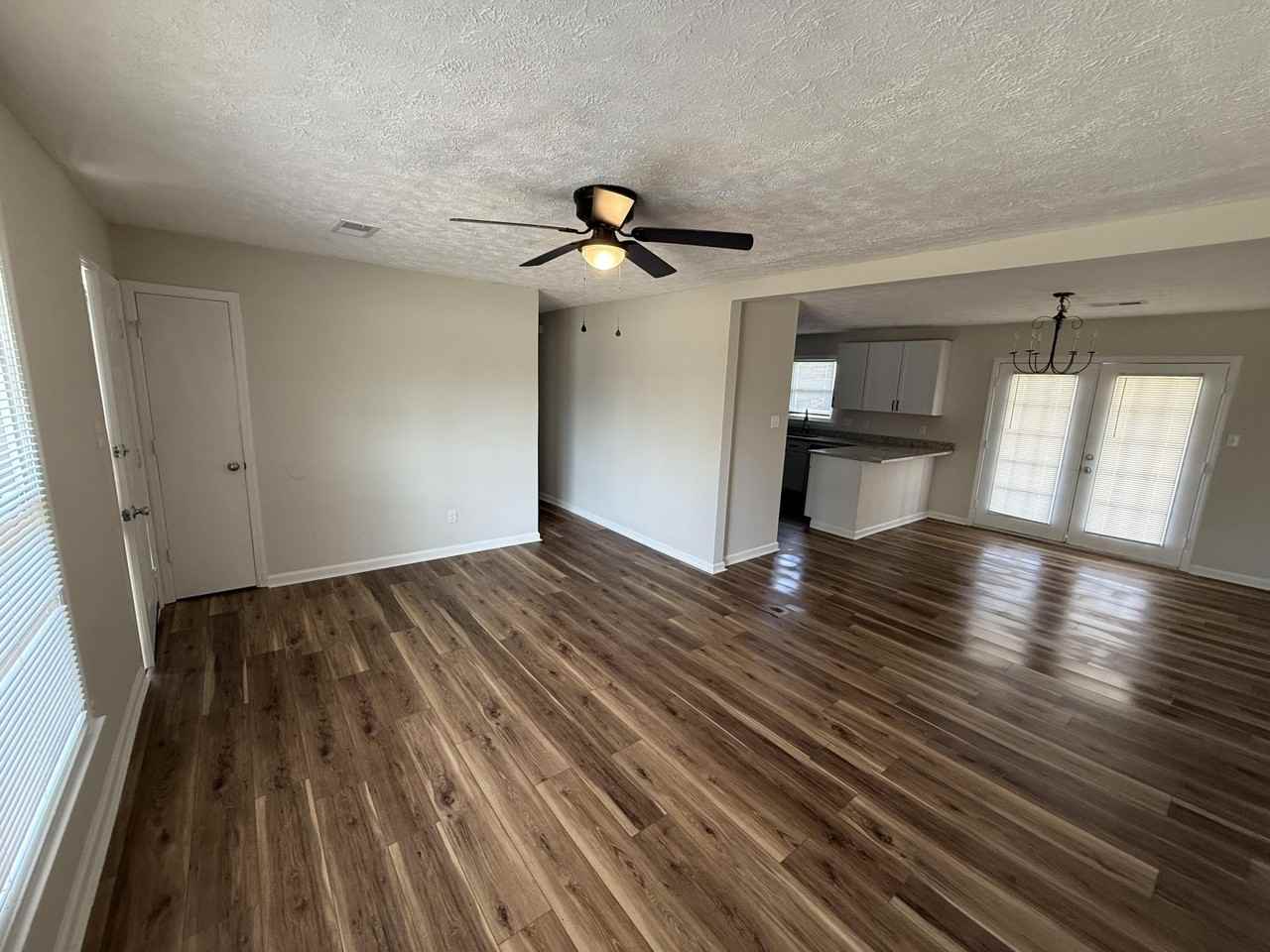 3304 Alva Ct - Photo 2 of 17