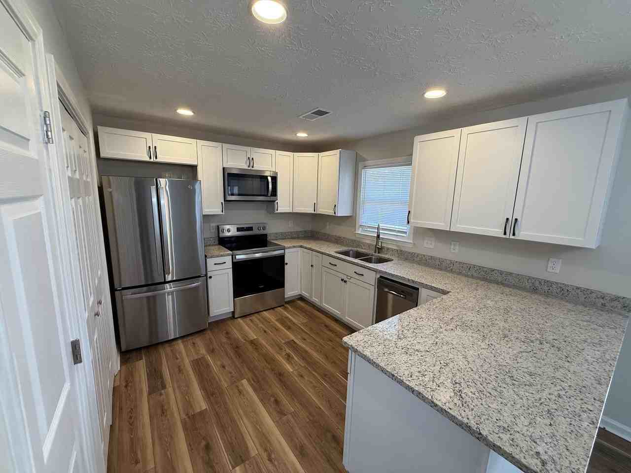 3304 Alva Ct - Photo 6 of 17