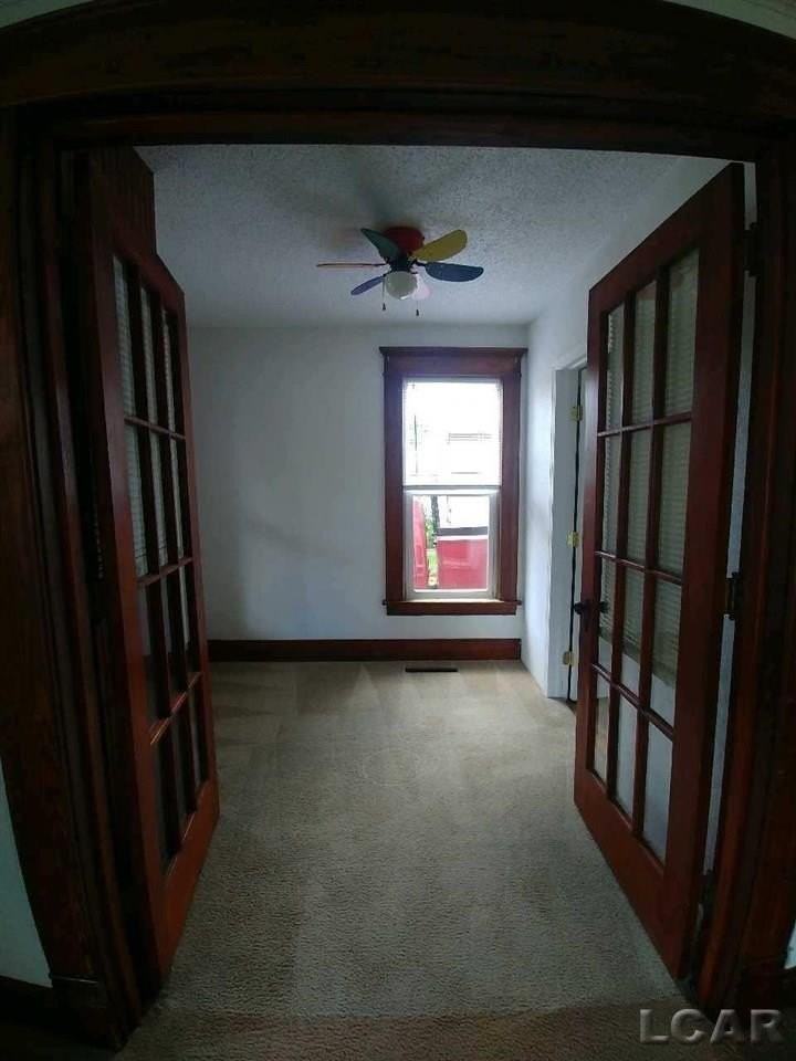 528 Company St - Photo 5 of 8