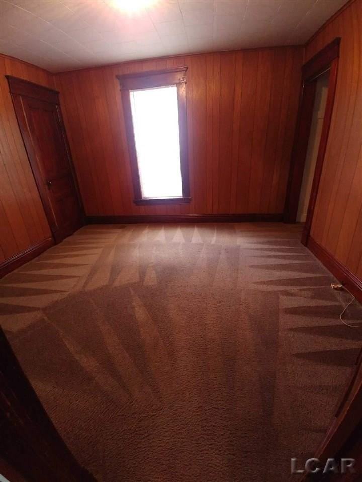 528 Company St - Photo 7 of 8