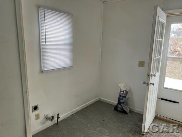 513 Michigan Ave - Photo 4 of 8