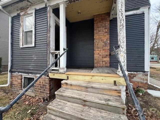 216 N Broad St - Photo 2 of 12